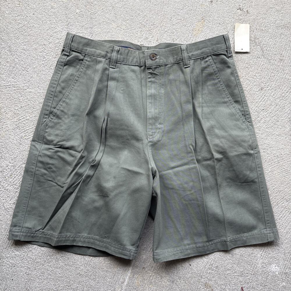 Woolrich Shorts Mens 33 NWT Olive 100% Cotton Casual Outdoor Hiking Camp Pleated